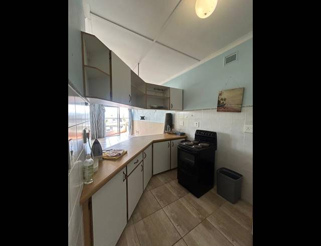 2 BEDROOM PROPERTY TO RENT IN MANABA BEACH